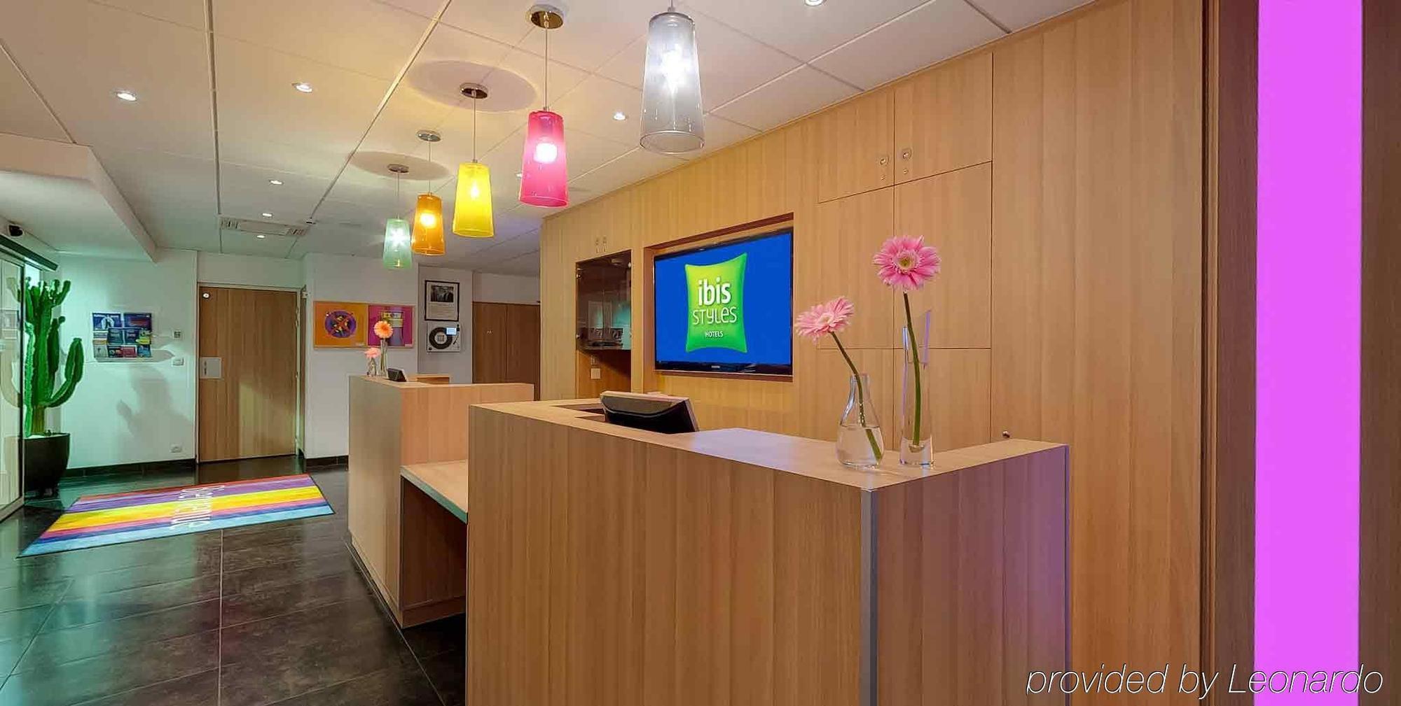 Ibis Styles Rennes Centre Gare Nord Hotel Exterior foto