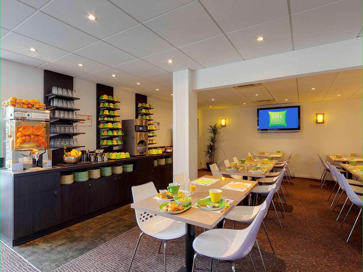 Ibis Styles Rennes Centre Gare Nord Hotel Exterior foto