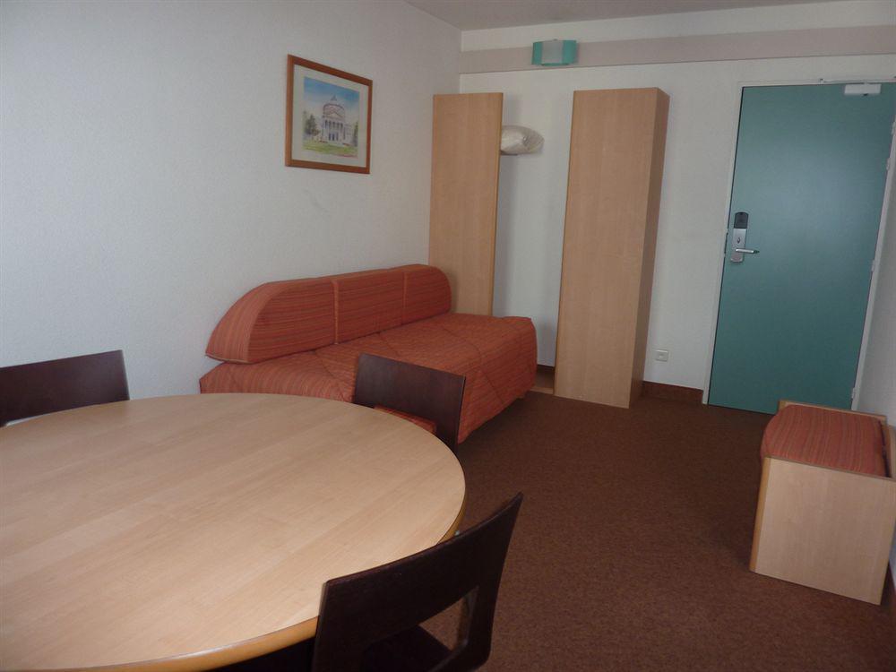 Ibis Styles Rennes Centre Gare Nord Hotel Exterior foto